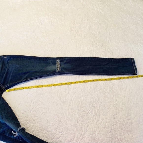 Rag & Bone Skinny Distressed Jeans in Ayoyama Wash - 26 - Picture 13 of 16